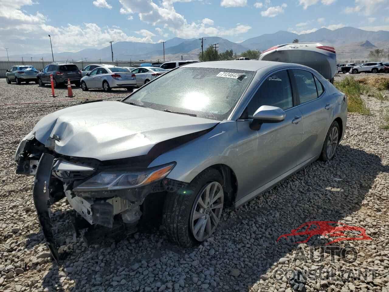 TOYOTA CAMRY 2021 - 4T1C11AK8MU427775