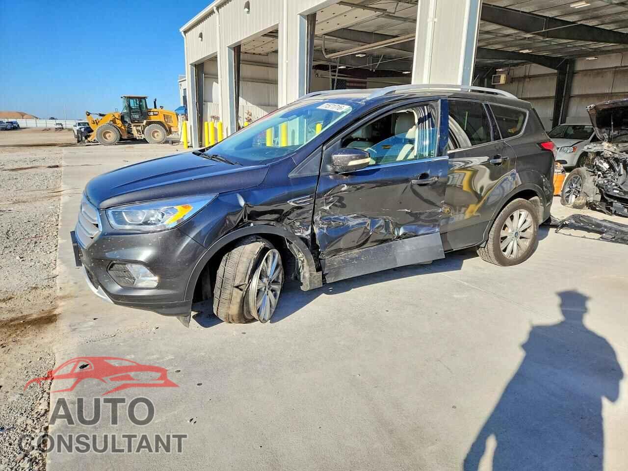 FORD ESCAPE 2017 - 1FMCU9JD2HUC26323