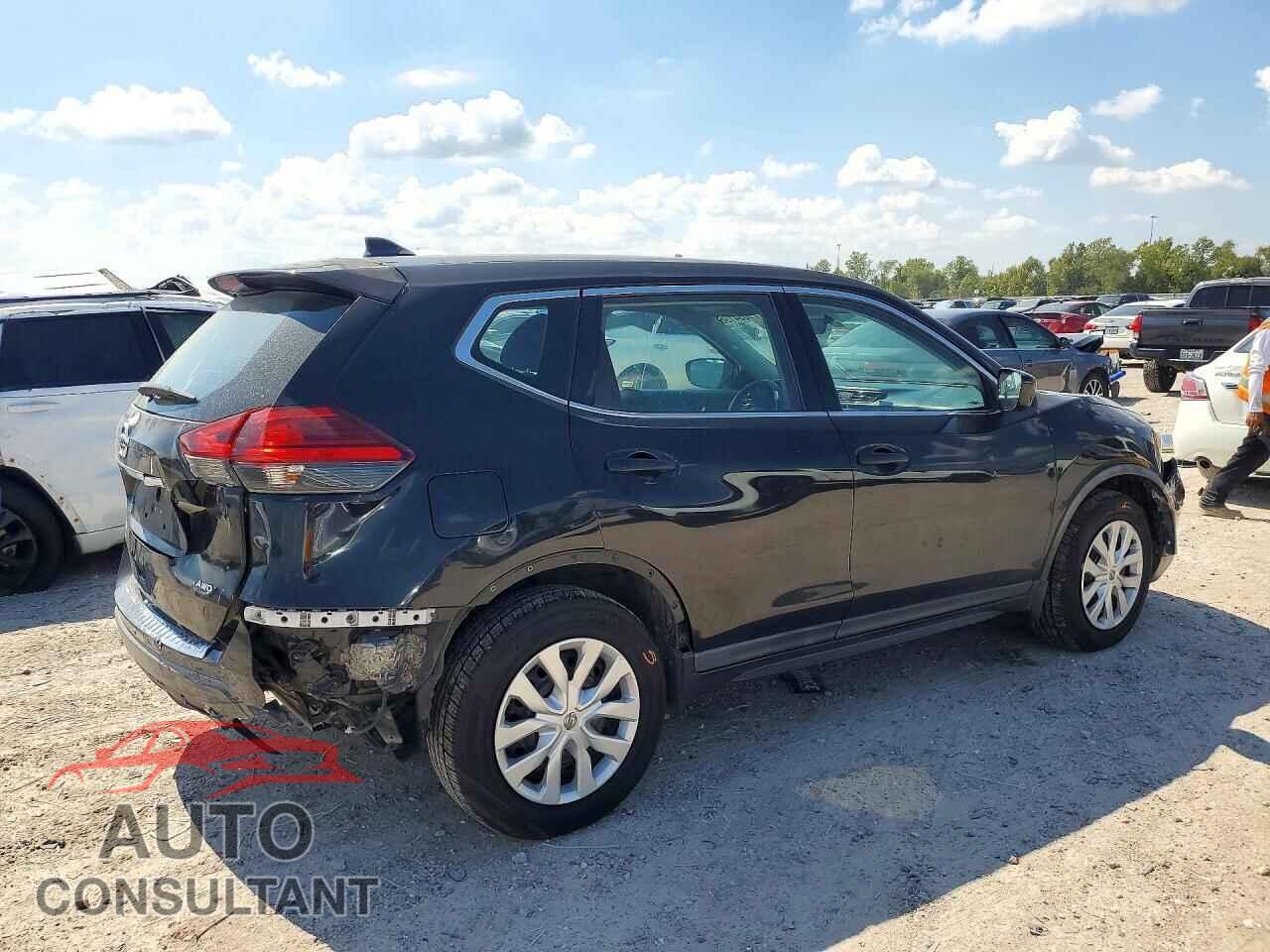 NISSAN ROGUE 2017 - KNMAT2MV2HP603497