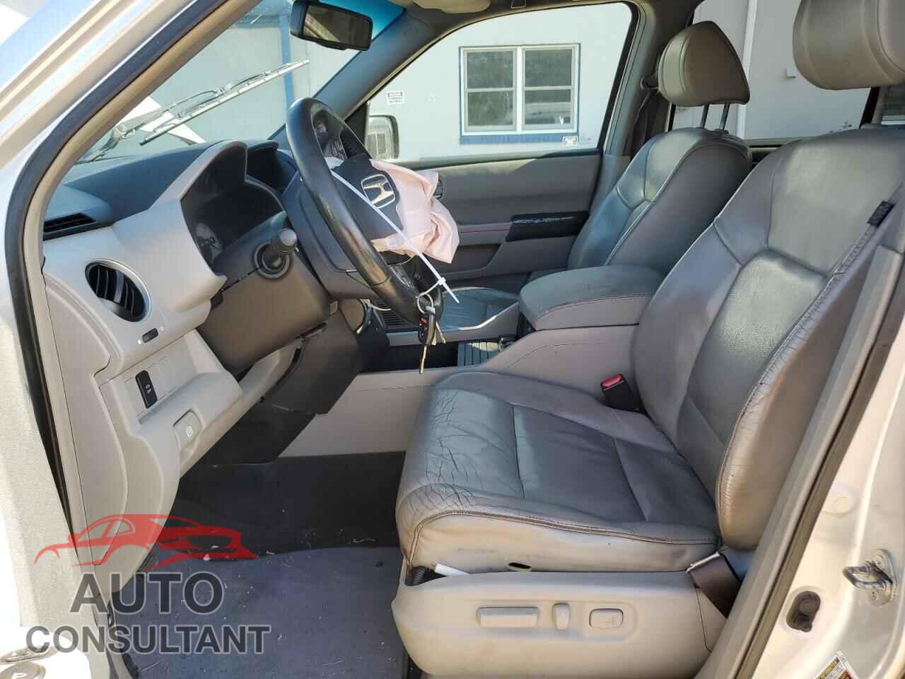 HONDA PILOT 2009 - 5FNYF48549B002728