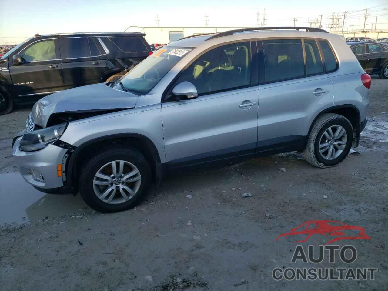 VOLKSWAGEN TIGUAN 2017 - WVGAV7AX9HW512595