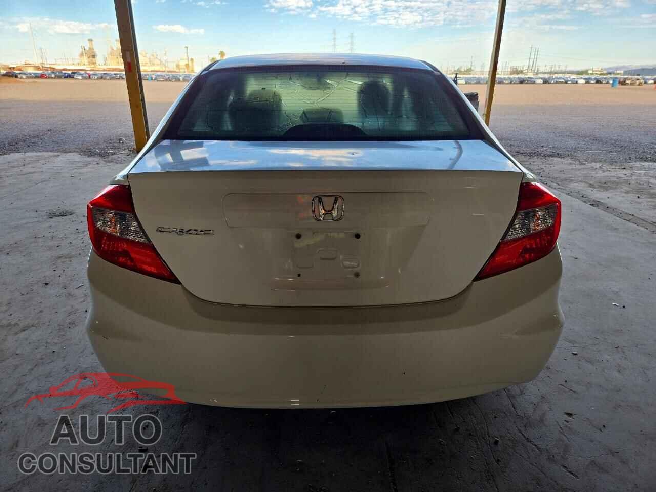 HONDA CIVIC 2012 - 2HGFB2F52CH612320