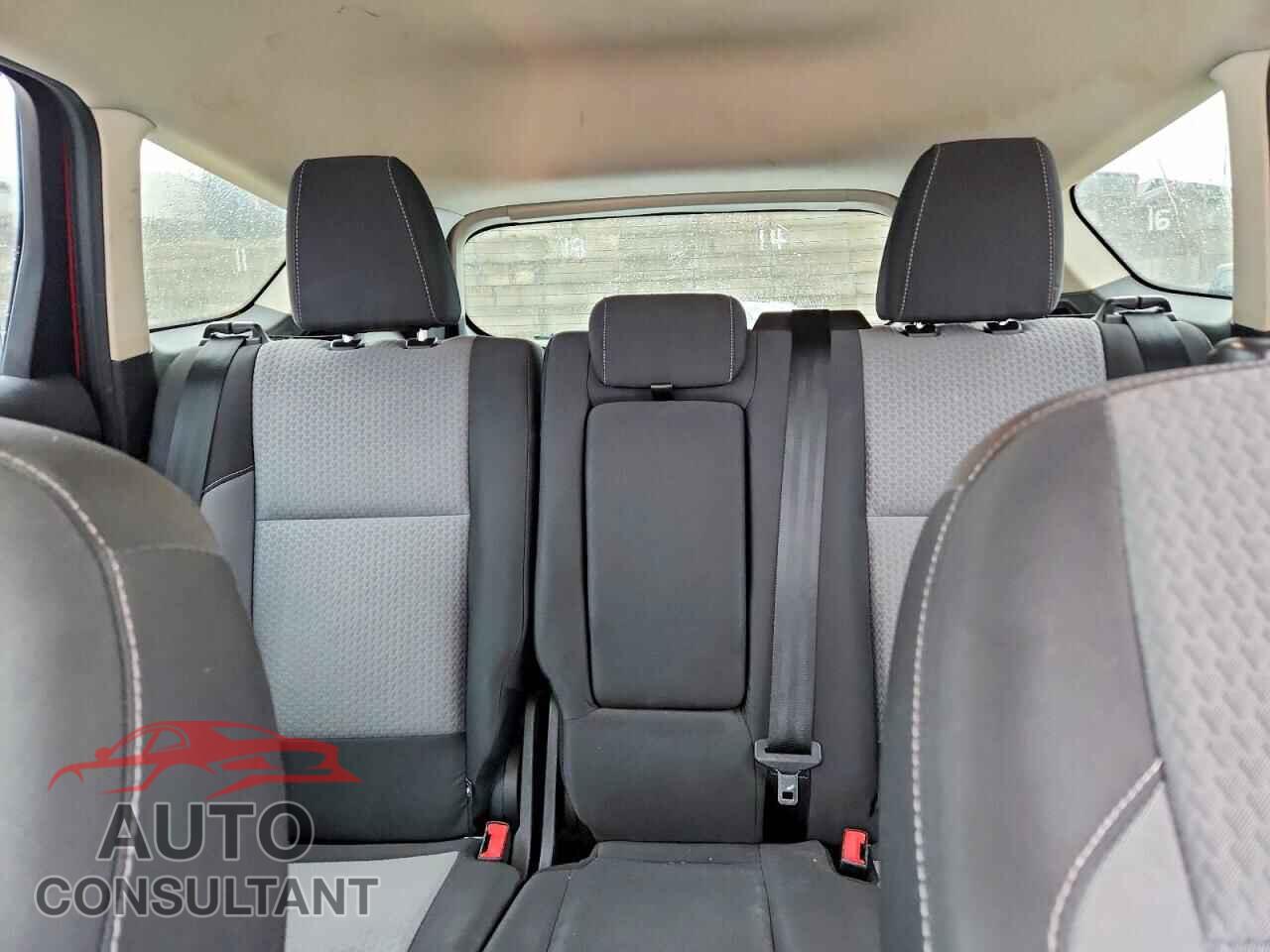 FORD ESCAPE 2017 - 1FMCU0GD6HUC75074