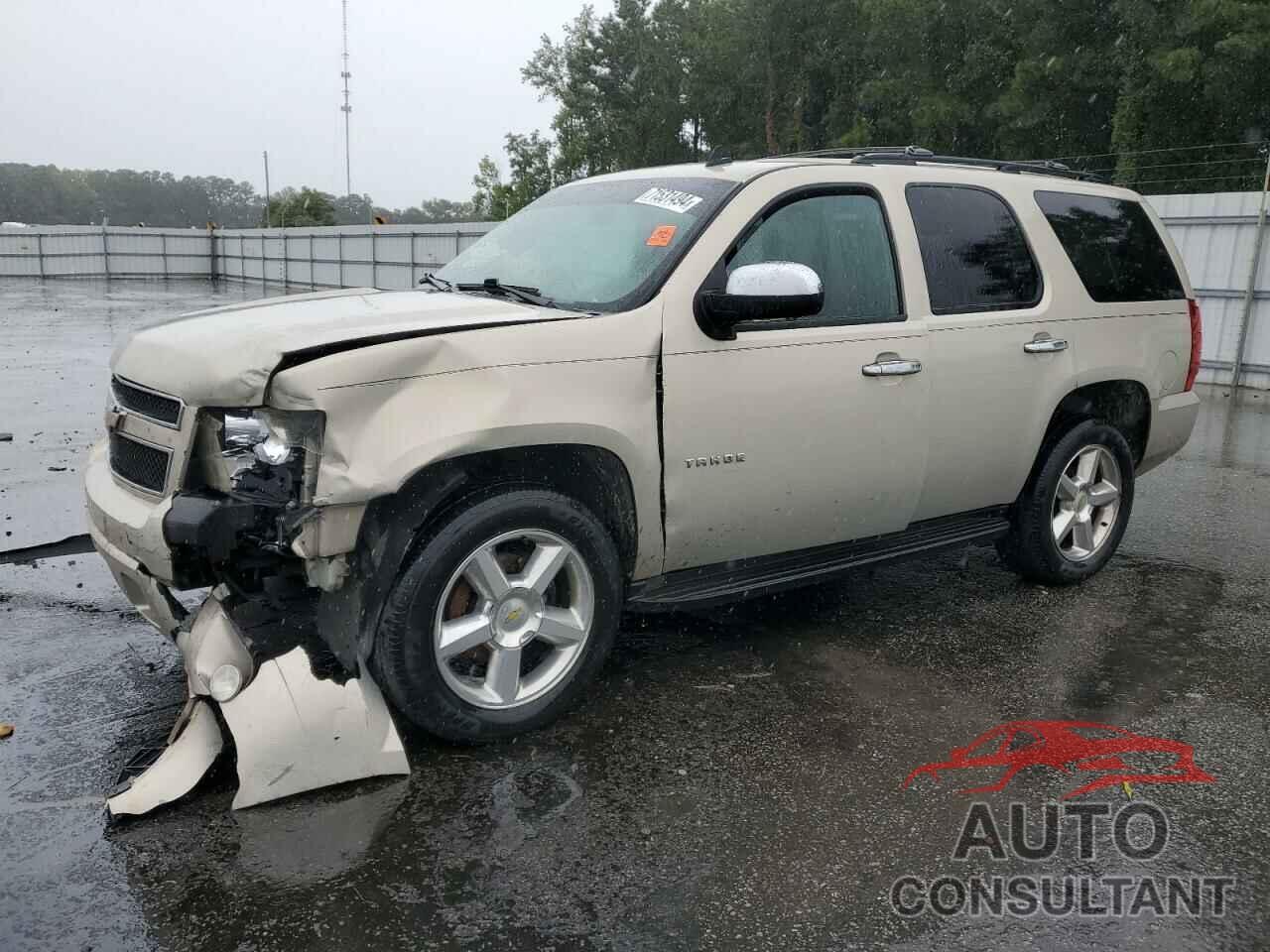 CHEVROLET TAHOE 2011 - 1GNSCAE09BR116771