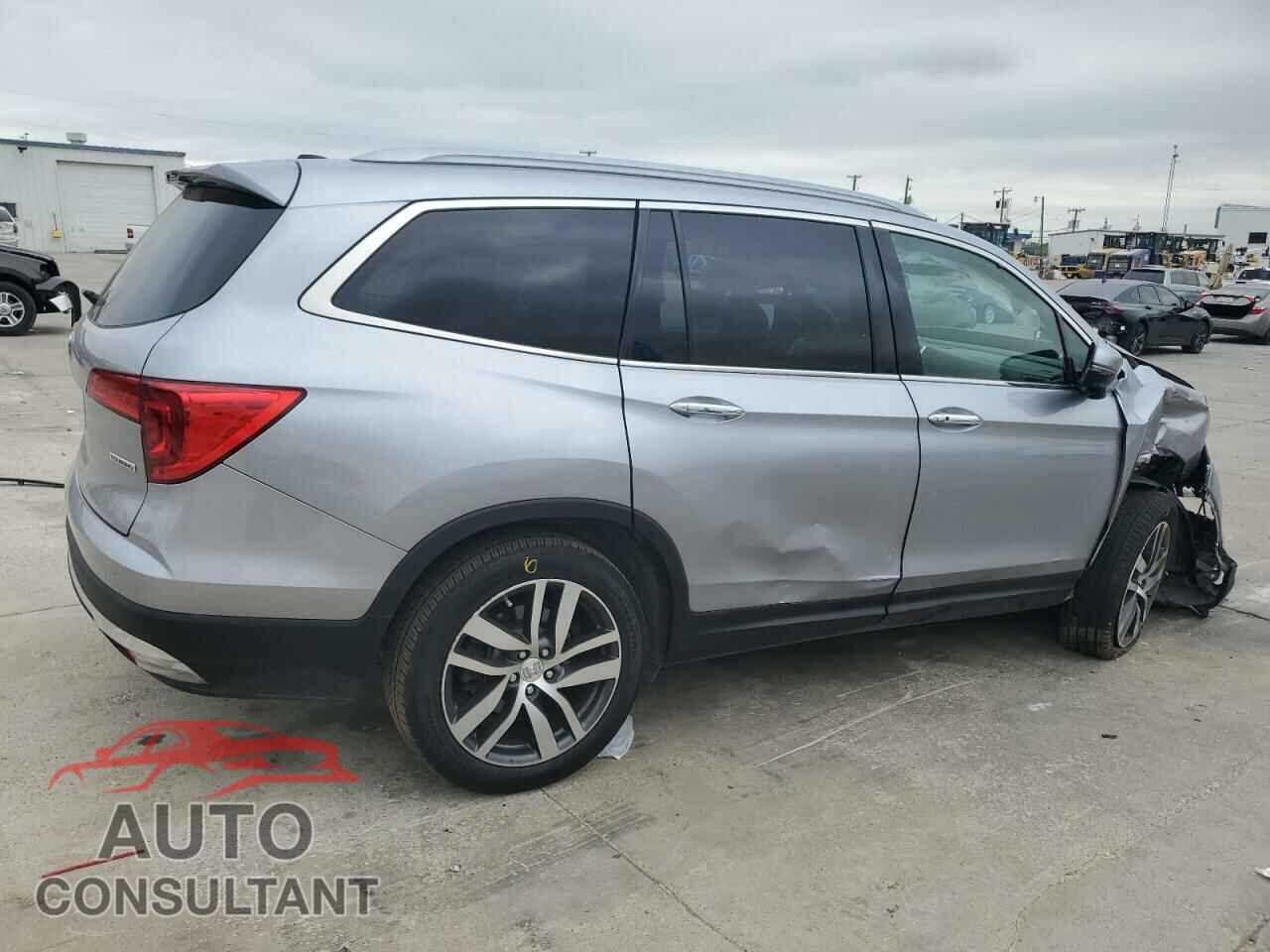 HONDA PILOT 2017 - 5FNYF5H95HB020646