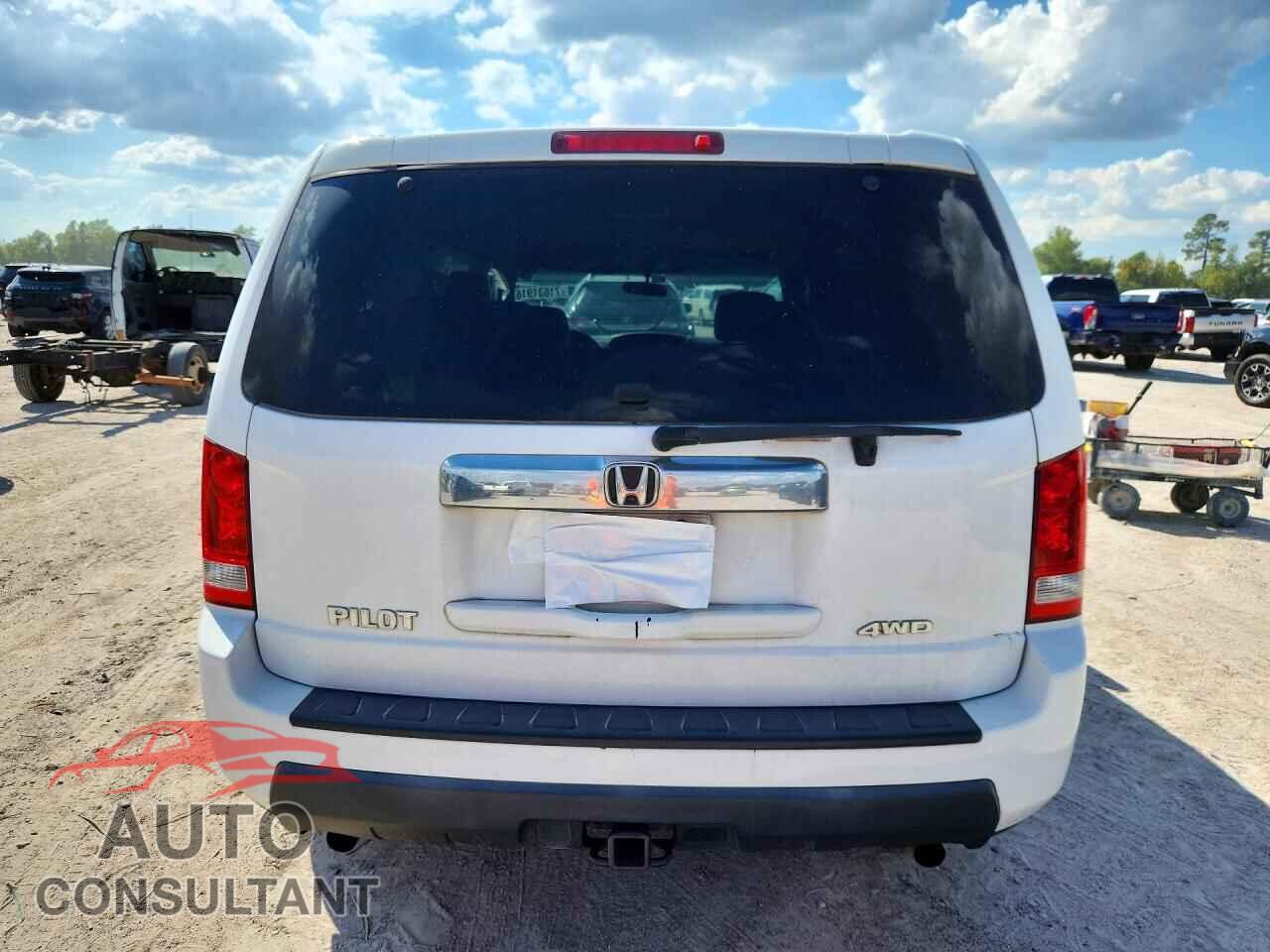 HONDA PILOT 2011 - 5FNYF4H29BB103257