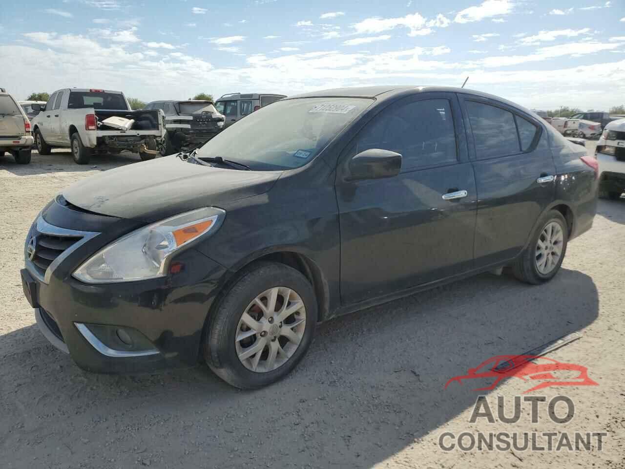 NISSAN VERSA 2018 - 3N1CN7APXJL820578