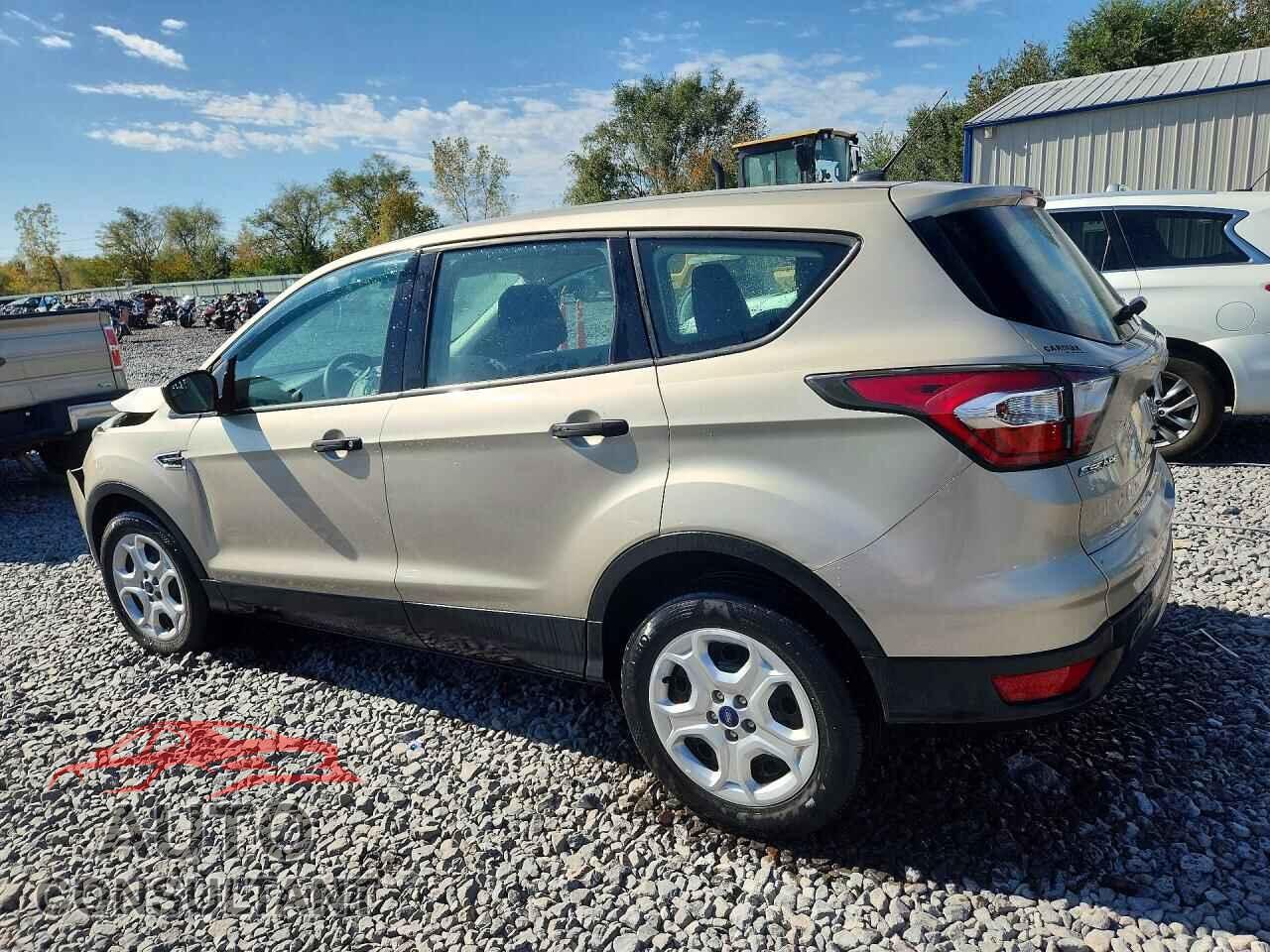 FORD ESCAPE 2017 - 1FMCU0F71HUB19939