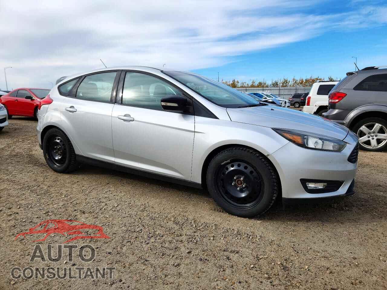 FORD FOCUS 2016 - 1FADP3K27GL286795