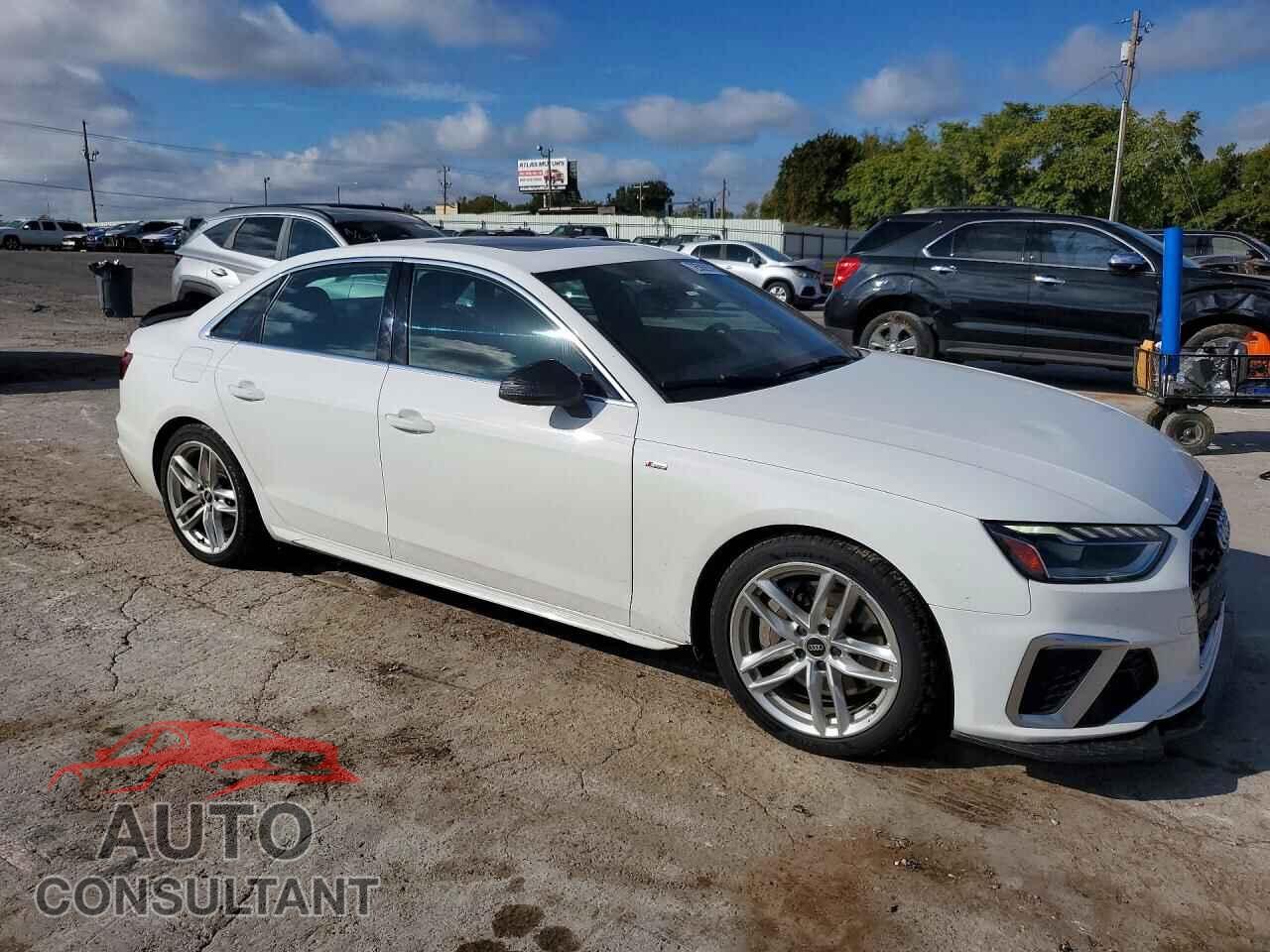 AUDI A4 2022 - WAUEAAF49NN013677