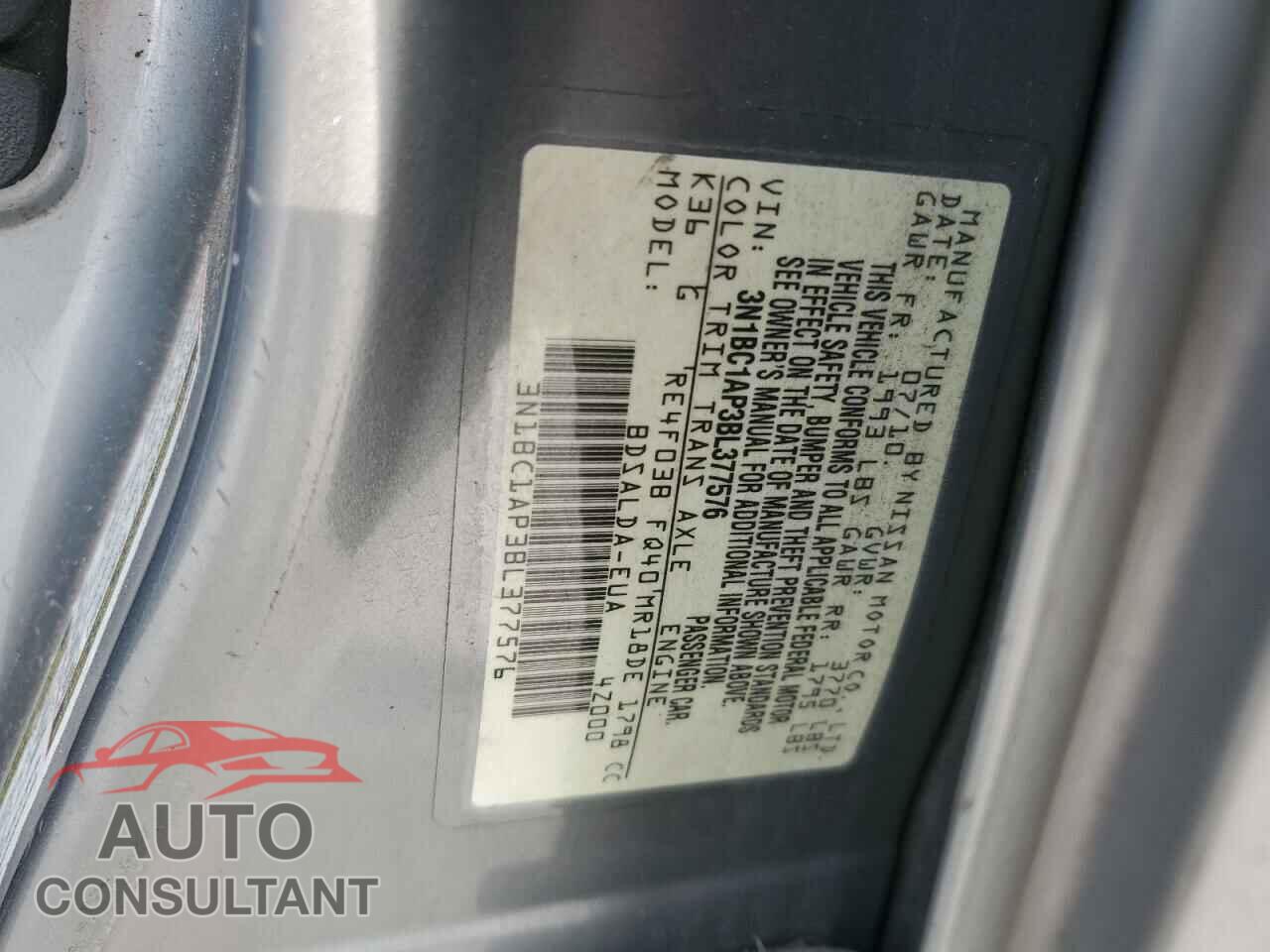 NISSAN VERSA 2011 - 3N1BC1AP3BL377576