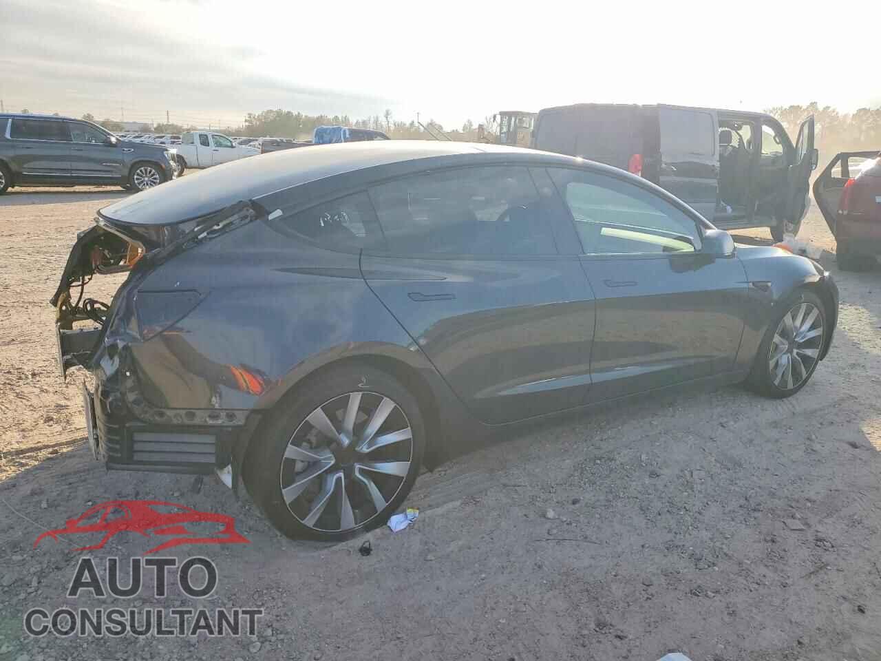 TESLA MODEL 3 2024 - 5YJ3E1EA8RF751903
