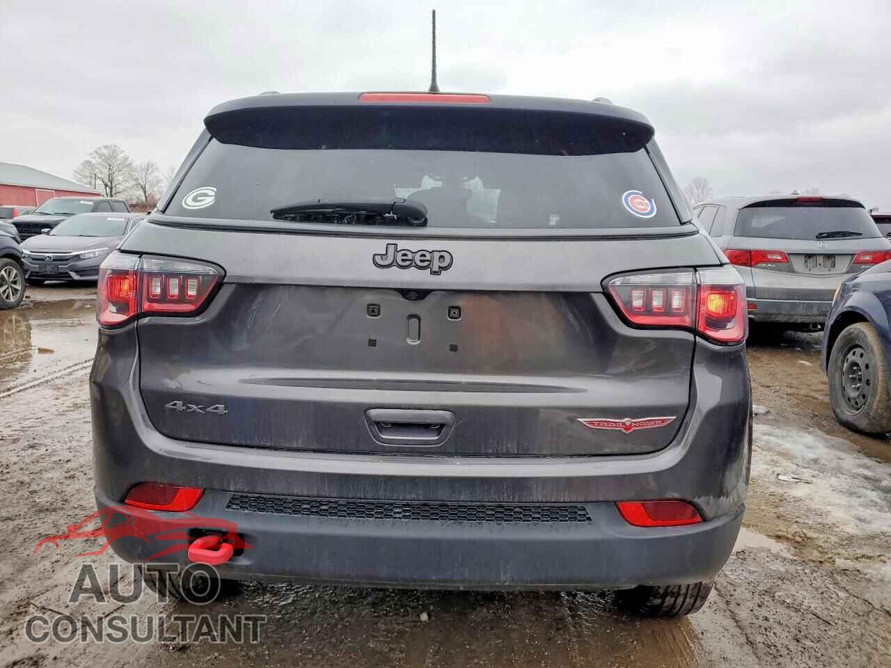 JEEP COMPASS 2018 - 3C4NJDDB2JT128444