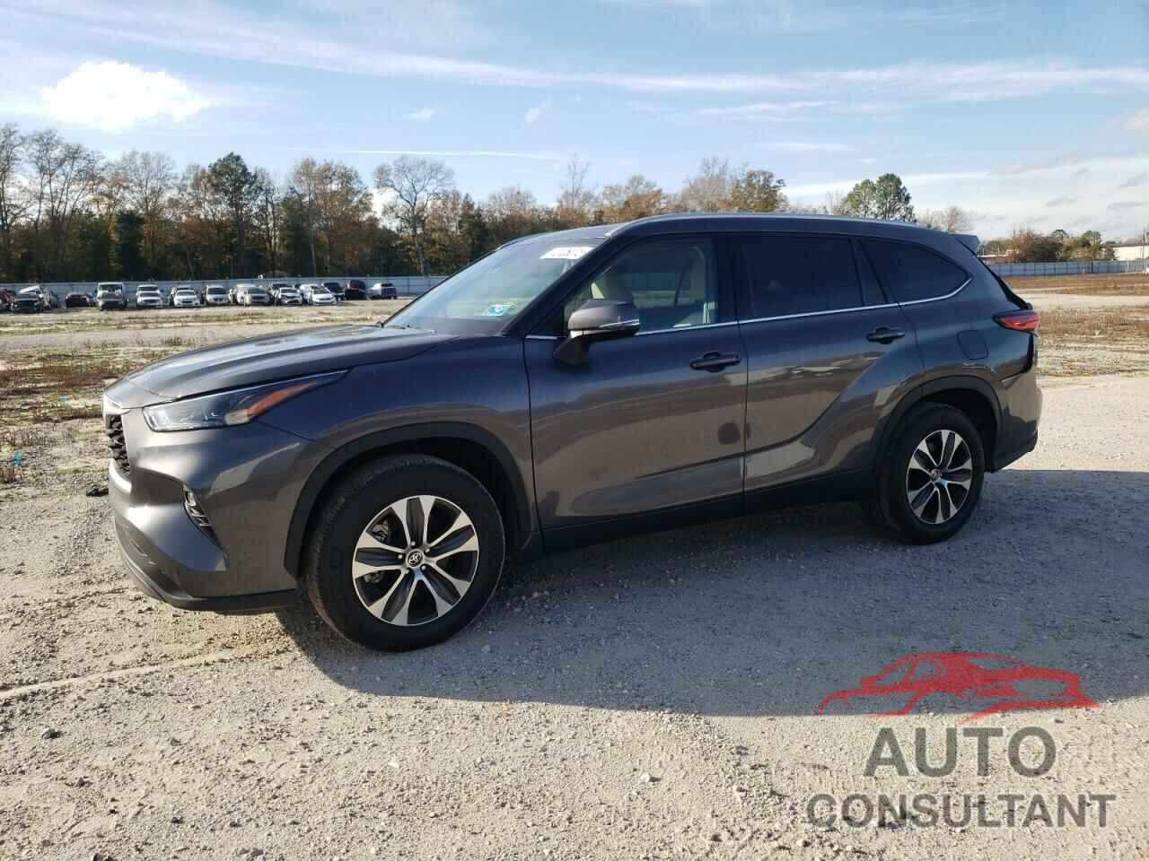 TOYOTA HIGHLANDER 2022 - 5TDGZRAHXNS541767