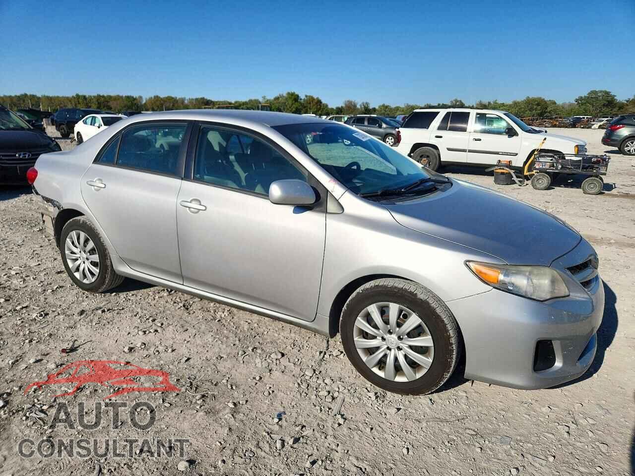 TOYOTA COROLLA 2012 - 2T1BU4EE1CC808750