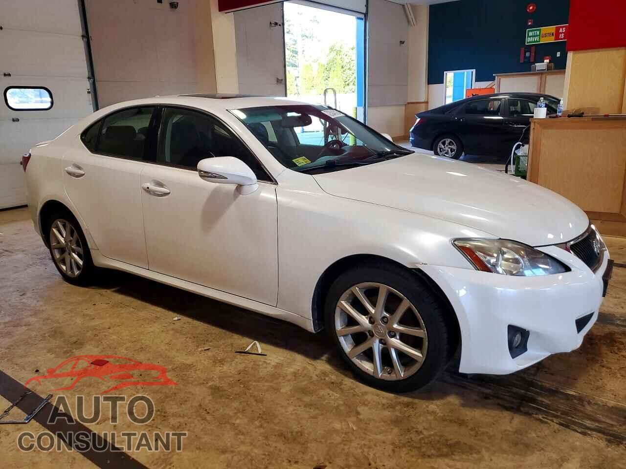 LEXUS IS 2012 - JTHCF5C26C5052759