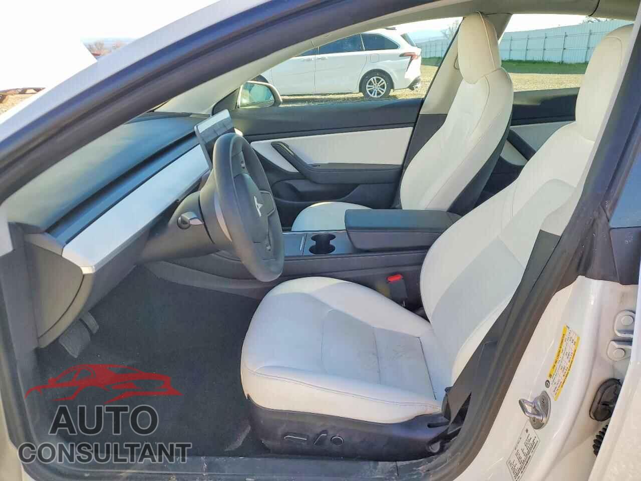 TESLA MODEL 3 2021 - 5YJ3E1EA3MF928852