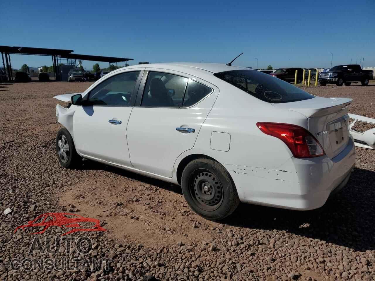 NISSAN VERSA 2019 - 3N1CN7AP3KL864830