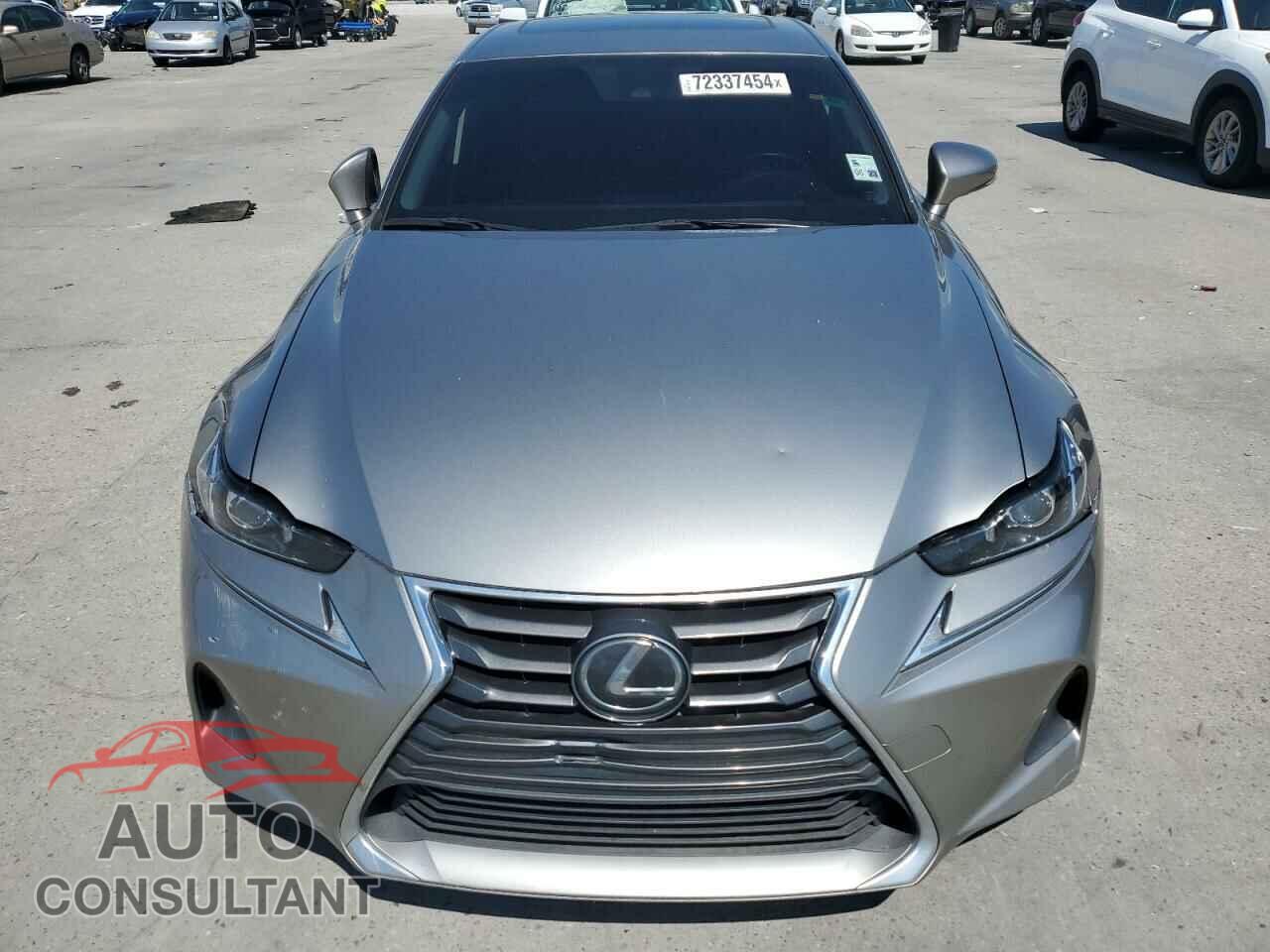LEXUS IS 2018 - JTHBA1D20J5072567