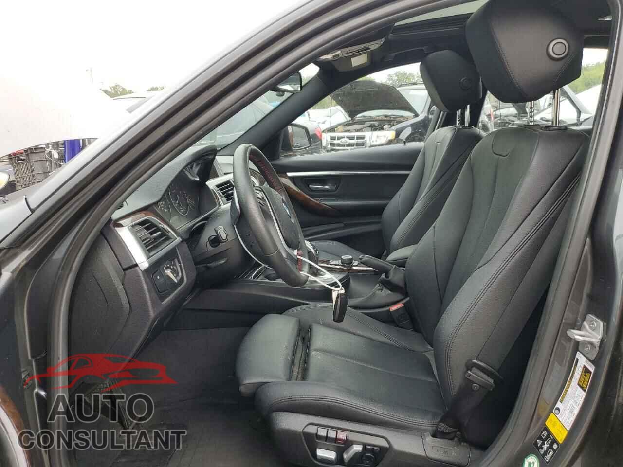 BMW 3 SERIES 2016 - WBA8E3G56GNU38569