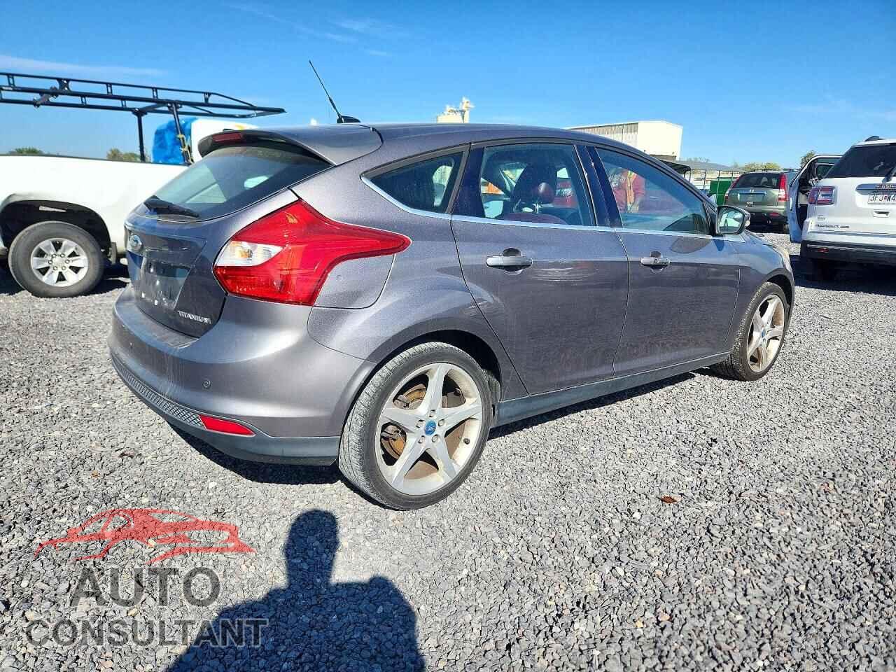 FORD FOCUS 2012 - 1FAHP3N21CL195464