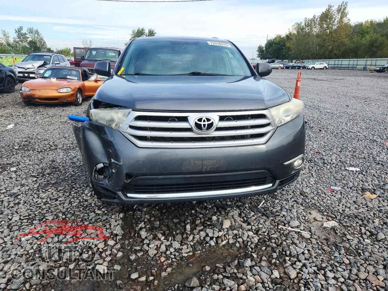 TOYOTA HIGHLANDER 2011 - 5TDBK3EH2BS058162