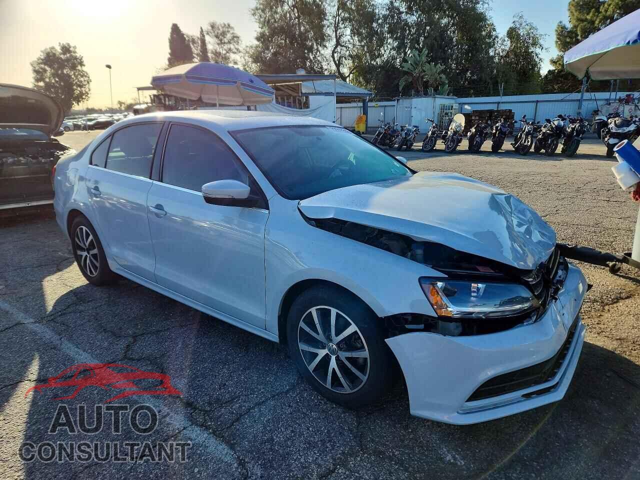 VOLKSWAGEN JETTA 2017 - 3VWDB7AJ9HM243484