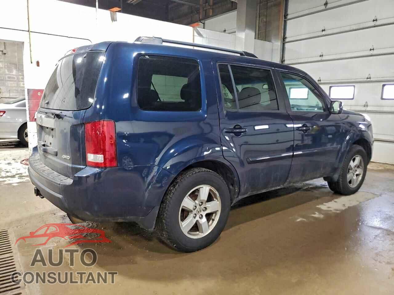 HONDA PILOT 2011 - 5FNYF4H68BB056256