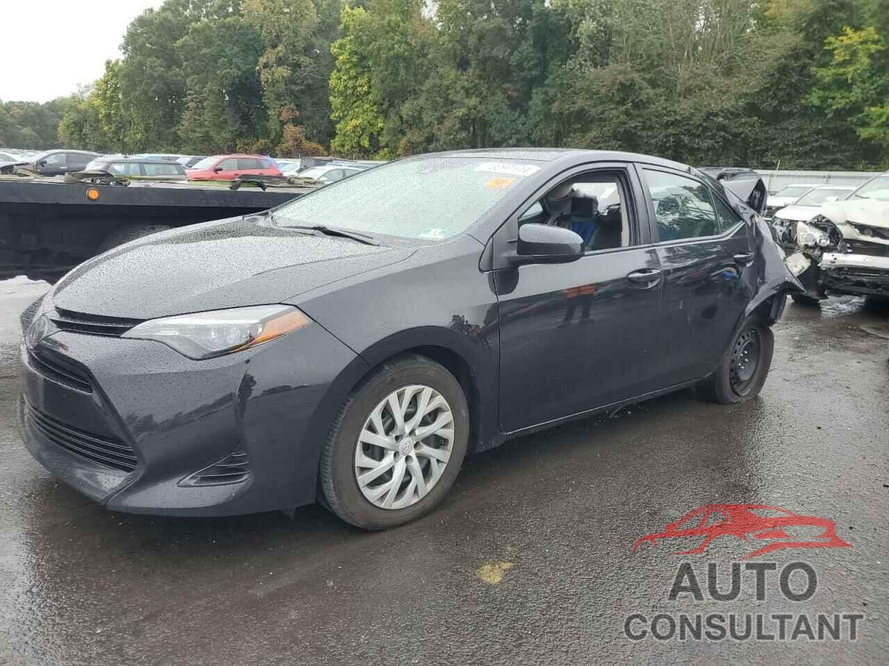 TOYOTA COROLLA 2018 - 5YFBURHE7JP741190