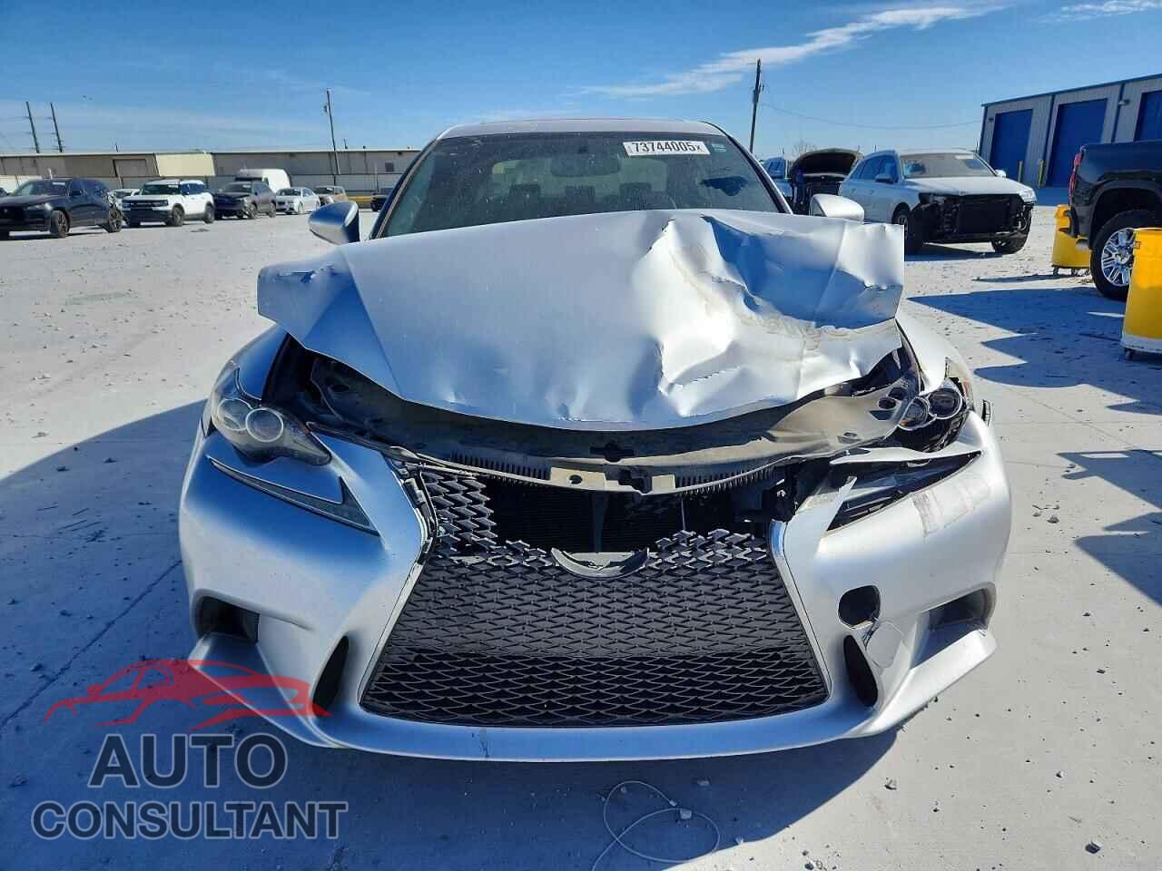 LEXUS IS 2015 - JTHBF1D29F5047188