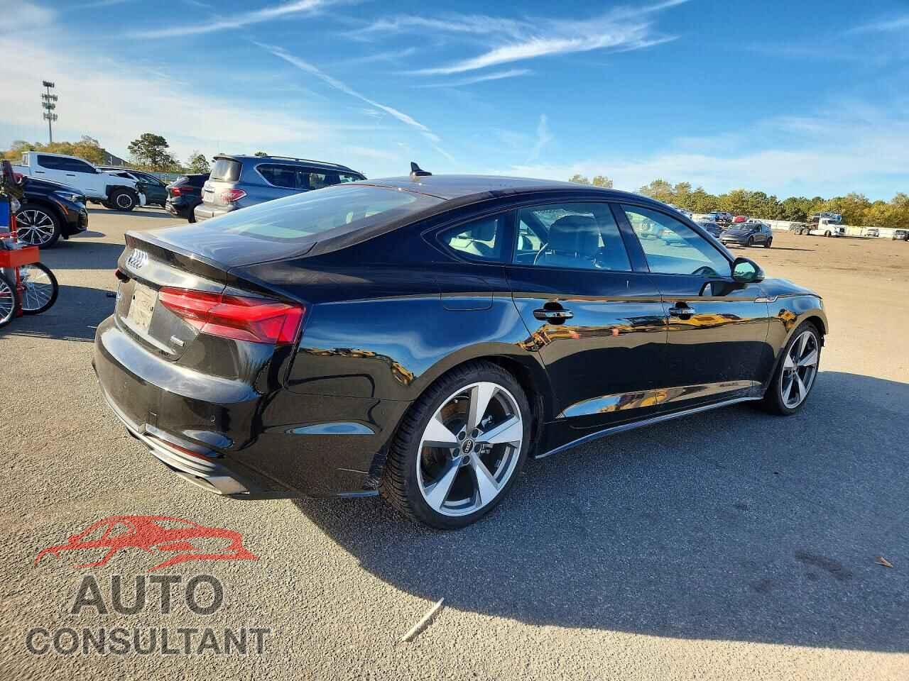 AUDI A5 2021 - WAUFACF59MA040831