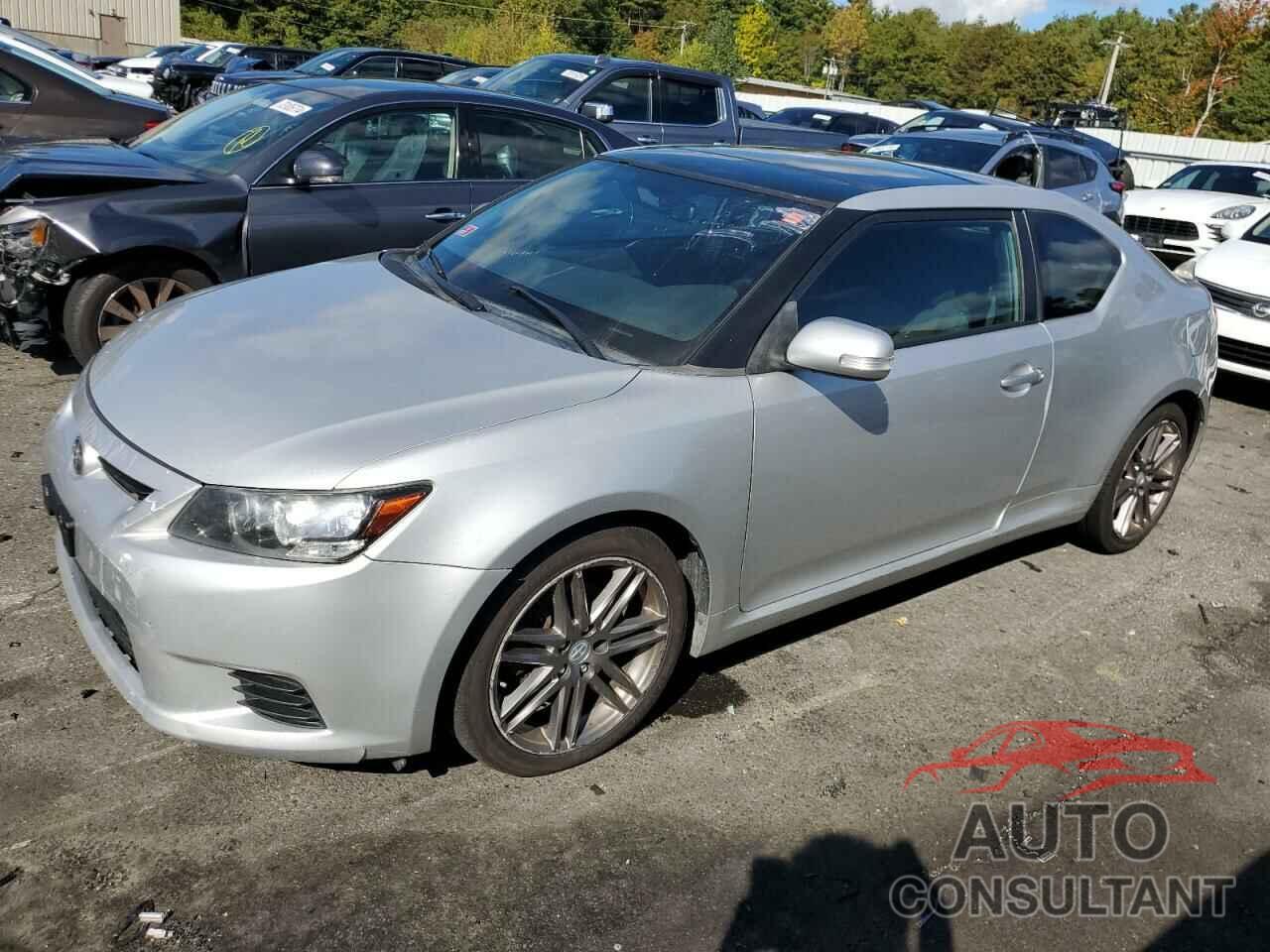 TOYOTA SCION 2012 - JTKJF5C72C3033828