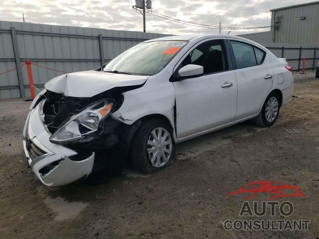 NISSAN VERSA 2019 - 3N1CN7AP8KL856917