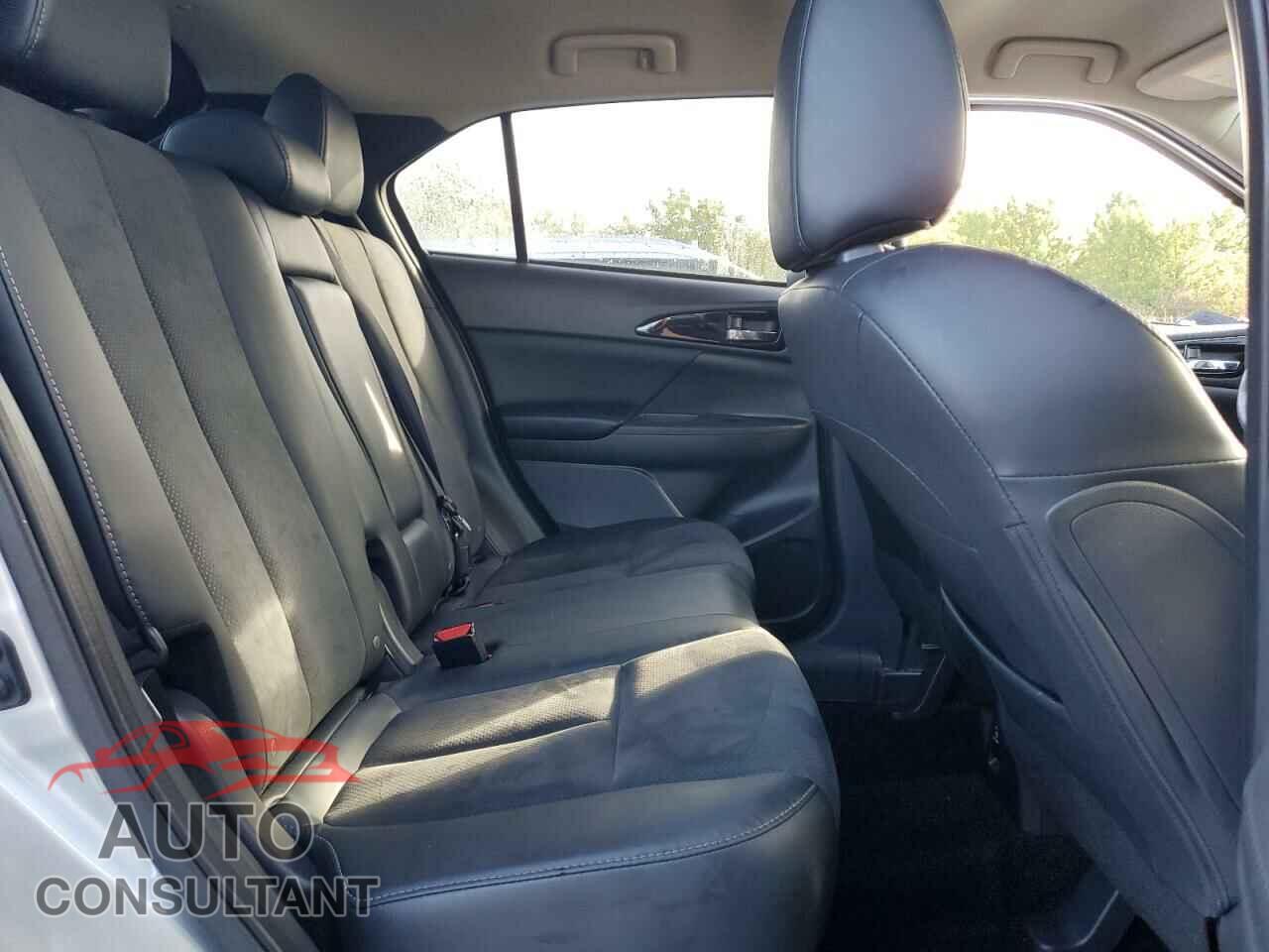 MITSUBISHI ECLIPSE 2023 - JA4ATWAA4PZ000346