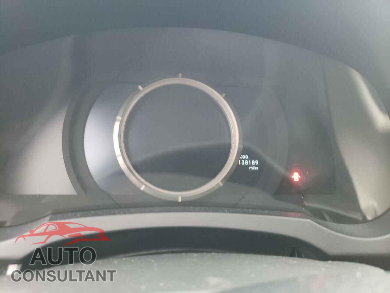 LEXUS IS 2016 - JTHBA1D21G5020664