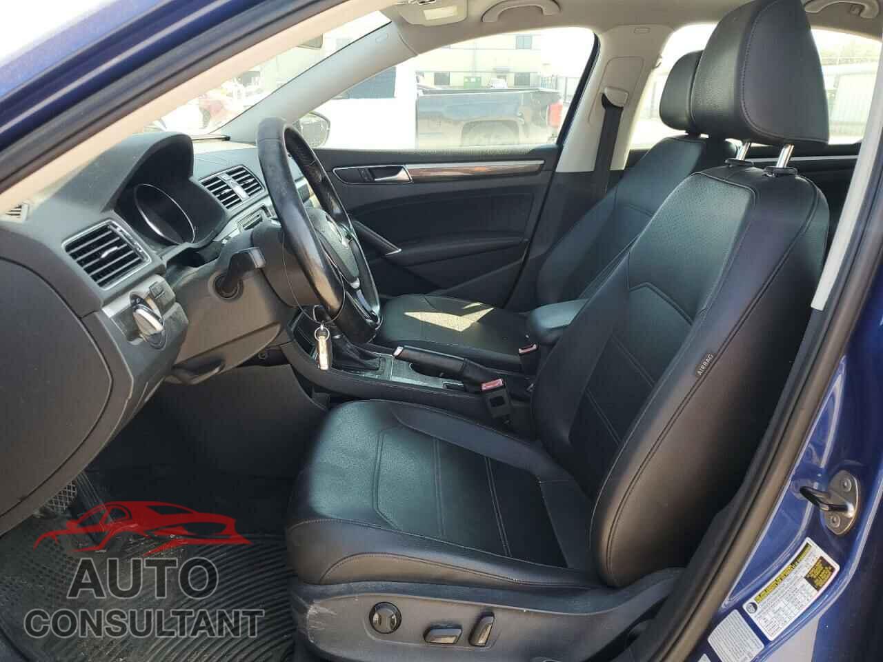 VOLKSWAGEN PASSAT 2017 - 1VWBT7A33HC010577