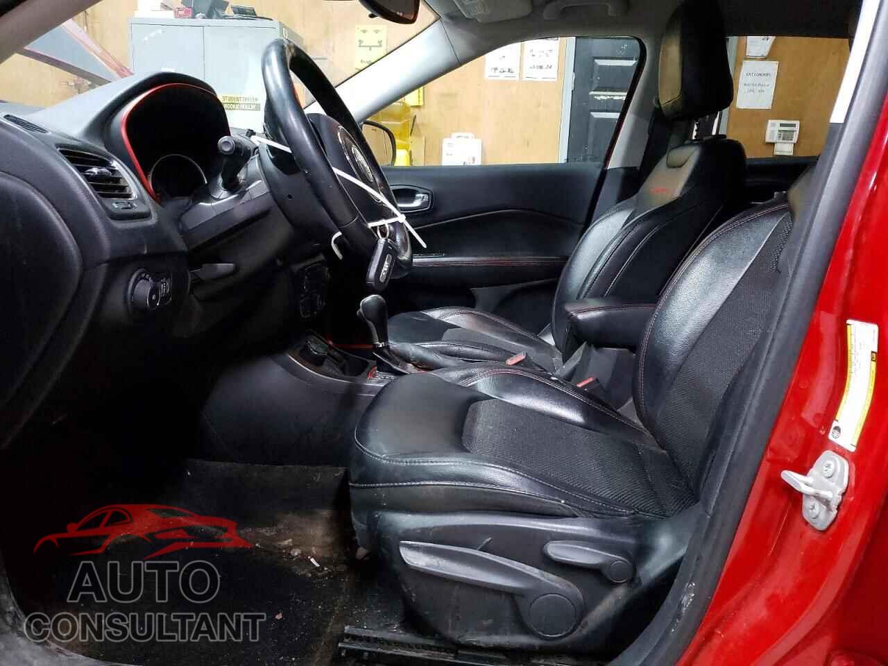 JEEP COMPASS 2018 - 3C4NJDDBXJT451382