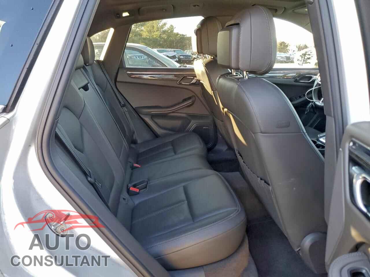PORSCHE MACAN 2015 - WP1AB2A54FLB70937