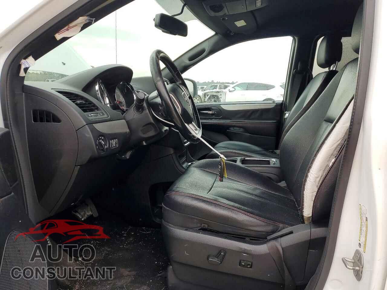DODGE CARAVAN 2018 - 2C4RDGEG9JR147404