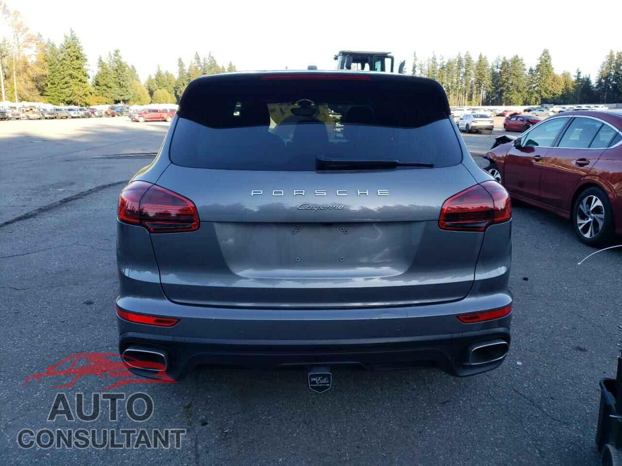 PORSCHE CAYENNE 2016 - WP1AF2A29GLA40146