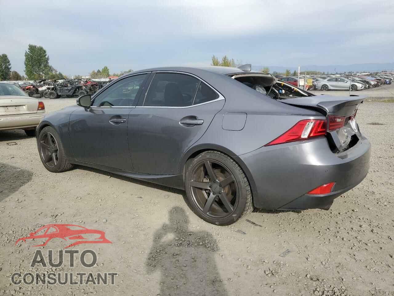 LEXUS IS 2015 - JTHBE1D23F5015470