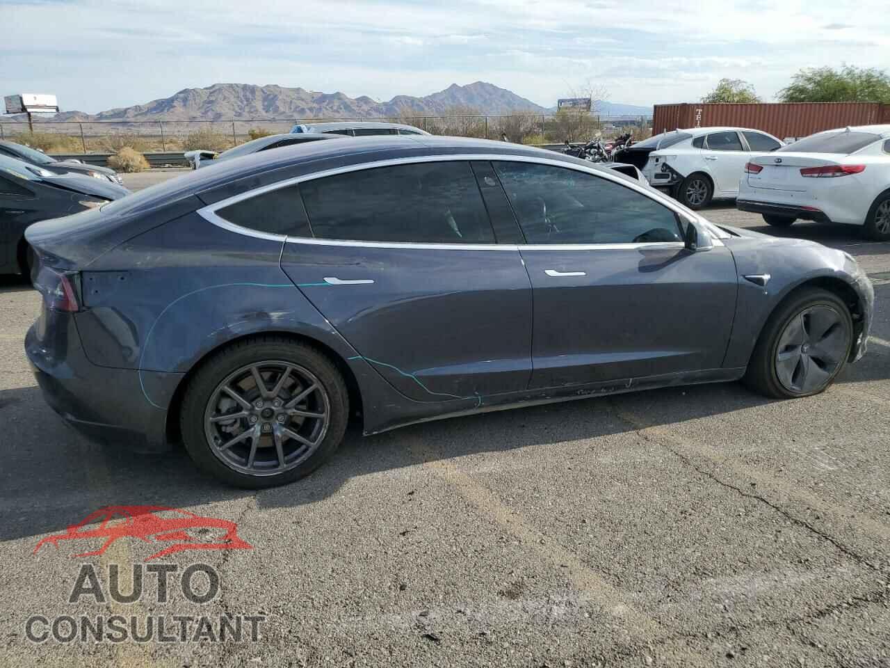 TESLA MODEL 3 2018 - 5YJ3E1EA0JF026803