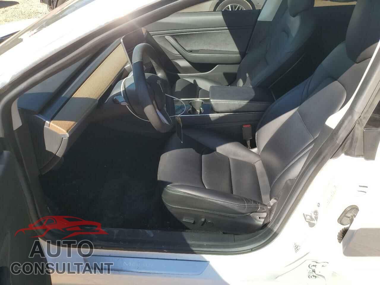 TESLA MODEL 3 2019 - 5YJ3E1EBXKF511704