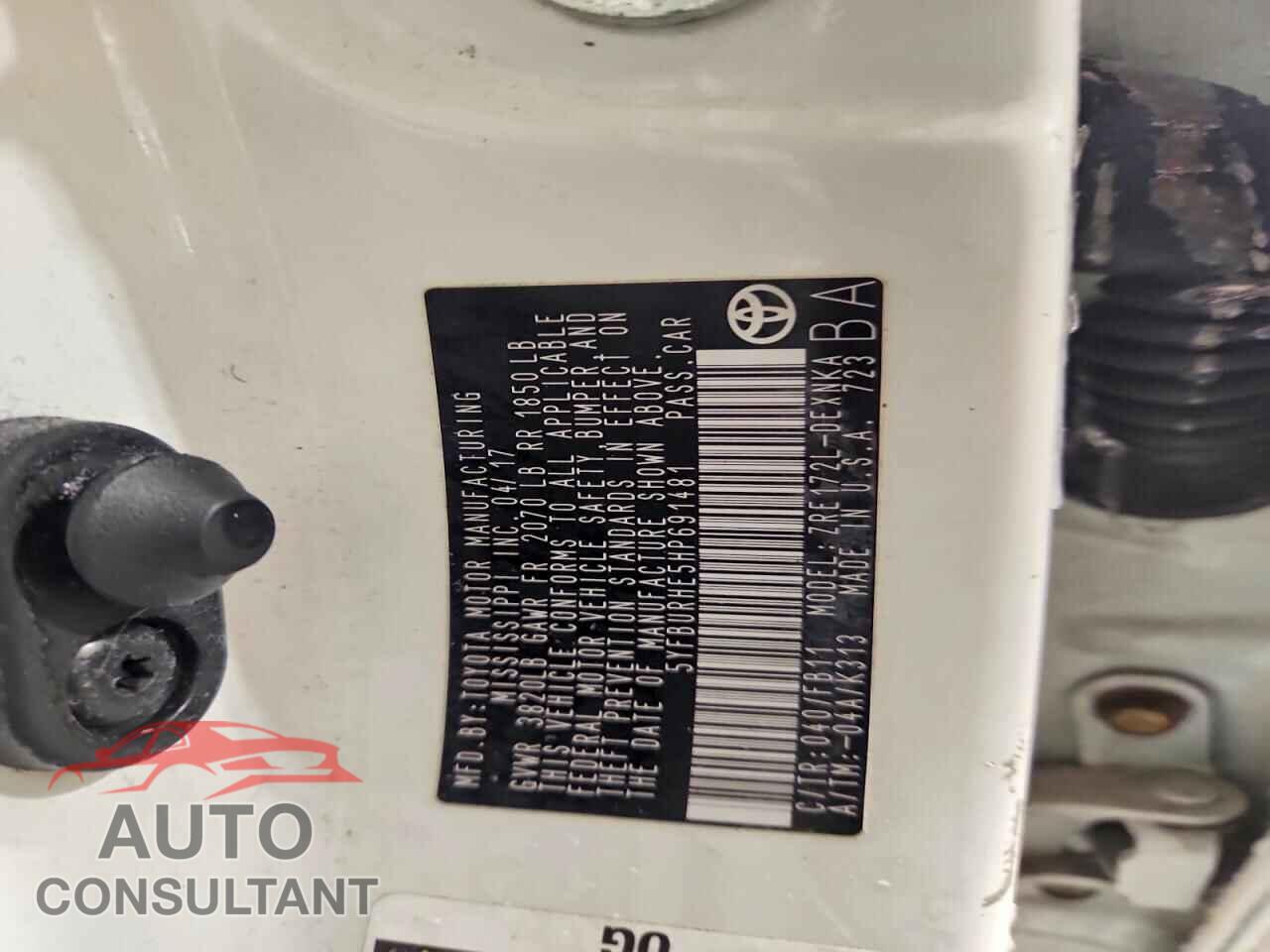 TOYOTA COROLLA 2017 - 5YFBURHE5HP691481