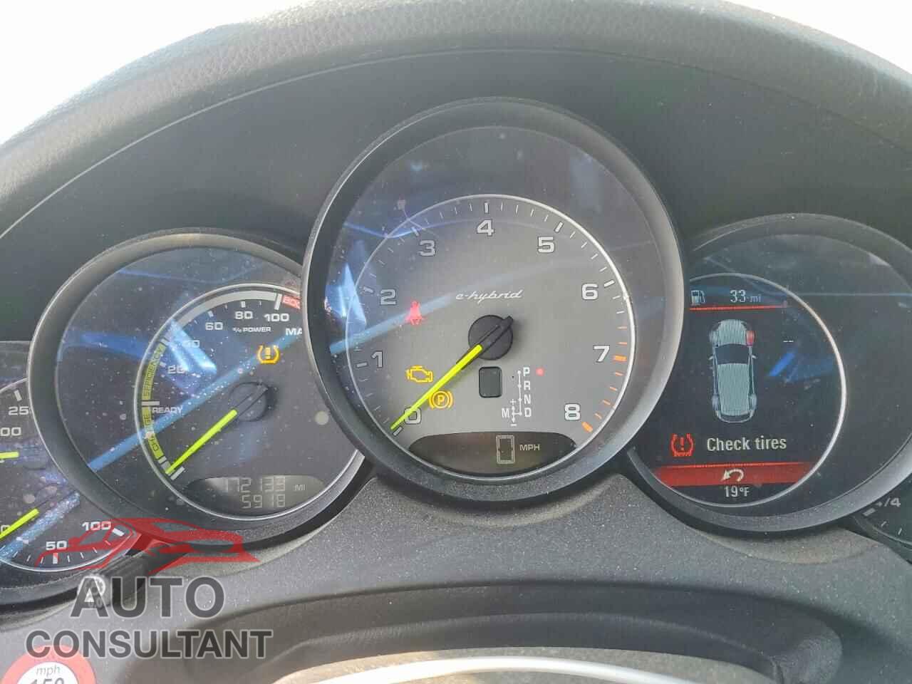 PORSCHE CAYENNE 2017 - WP1AE2A29HLA74933