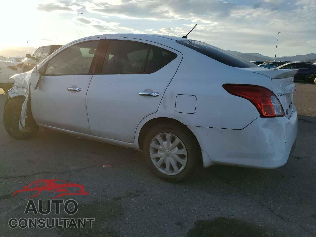 NISSAN VERSA 2017 - 3N1CN7AP9HL851766