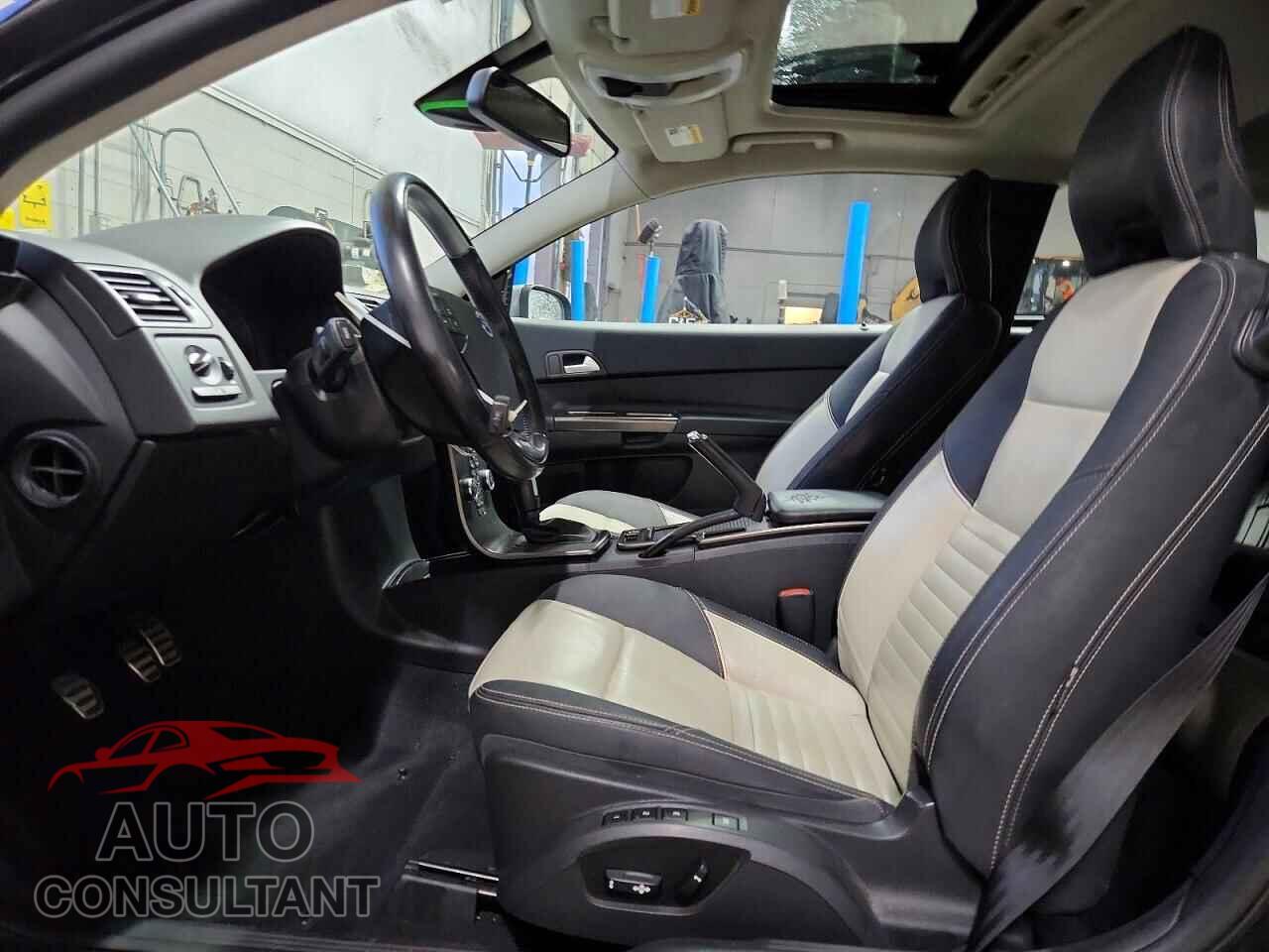 VOLVO C30 2013 - YV1672MK0D2301207