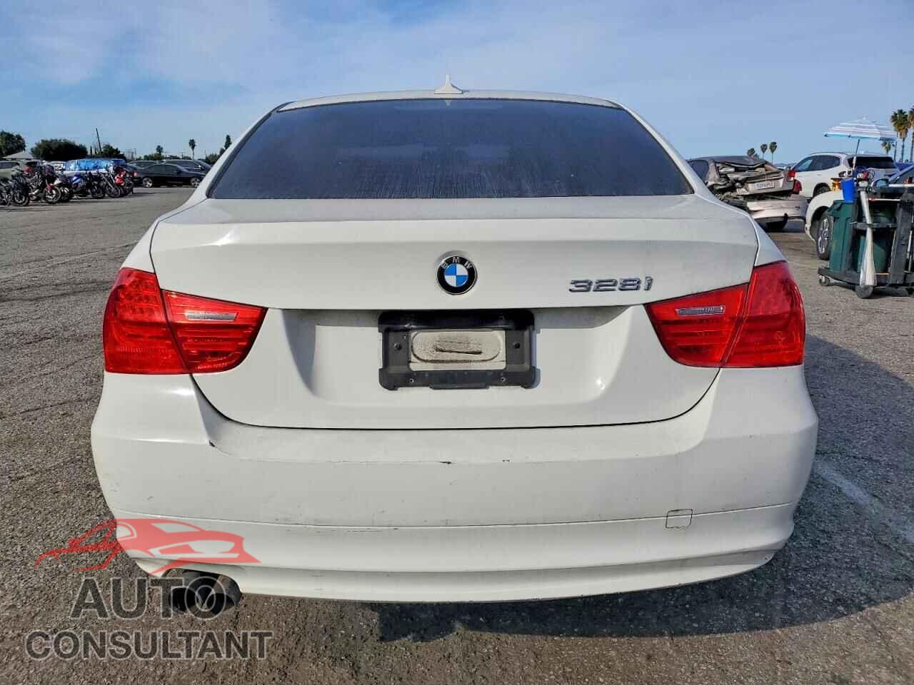 BMW 3 SERIES 2011 - WBAPH5C55BA445131