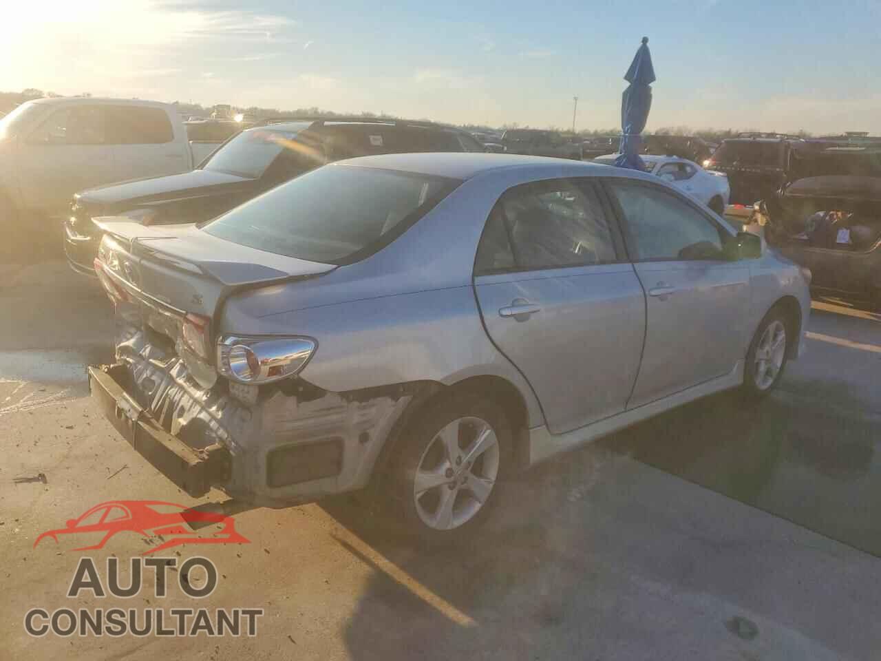 TOYOTA COROLLA 2012 - 2T1BU4EEXCC771973