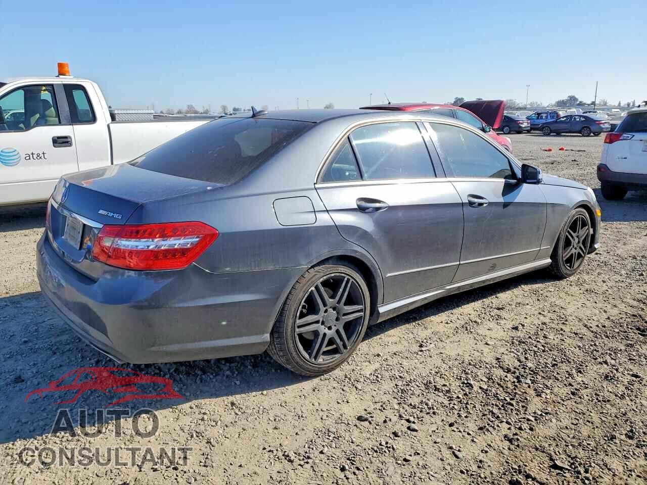 MERCEDES-BENZ E-CLASS 2010 - WDDHF5GBXAA077384